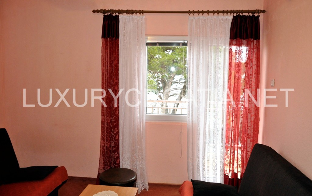 House for sale, first row to the sea, Sibenik145u