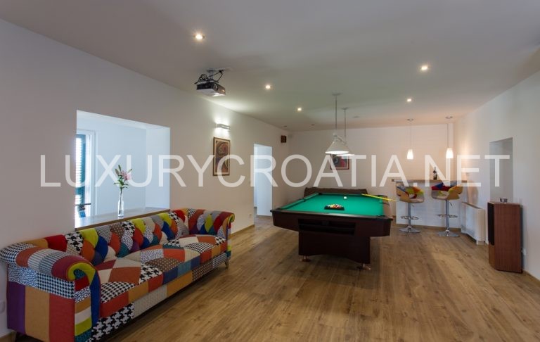 Stone villa with pool, Kastela (25)