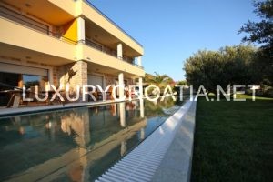 Villa in mediterranean style for rent, Hvar with 18 meter pool