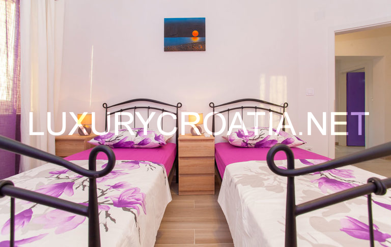 Luxurious apartment villa with pool in island of Korcula Apt 2 picture7