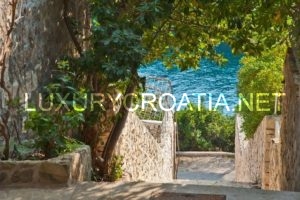 Mediterranean Villa with beautiful sea view on the Island of Brac for rent