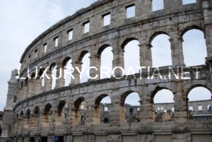 Pula, Roman amphitheatre