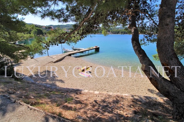 seafront villa for rent solta island croatia