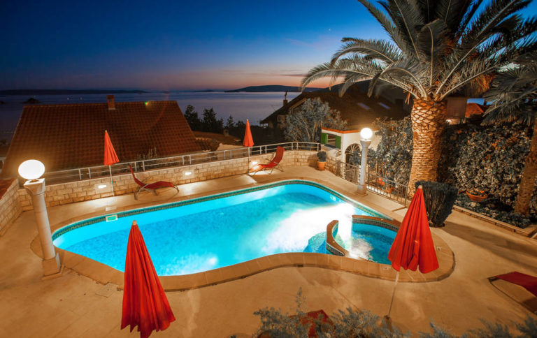 HOLIDAY VILLA WITH A POOL, TROGIR AREA