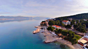 FOUR STAR BEACH HOTEL IN TROGIR (2)