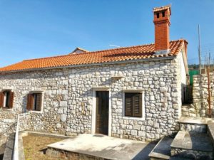 Stone house for sale on Island Brac