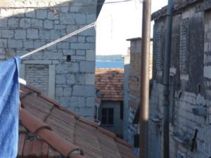 Stone house for sale in Kastel Stari