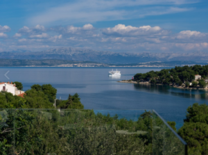 Stone villa with jacuzzi on Island Solta