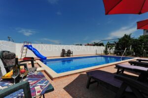 Pool villa near Primosten for sale