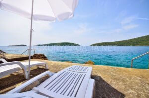 Seafront villa in Cavtat Dubrovnik area for sale
