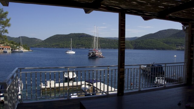 Seafront Villa for sale with a Pier Ston Peljesac