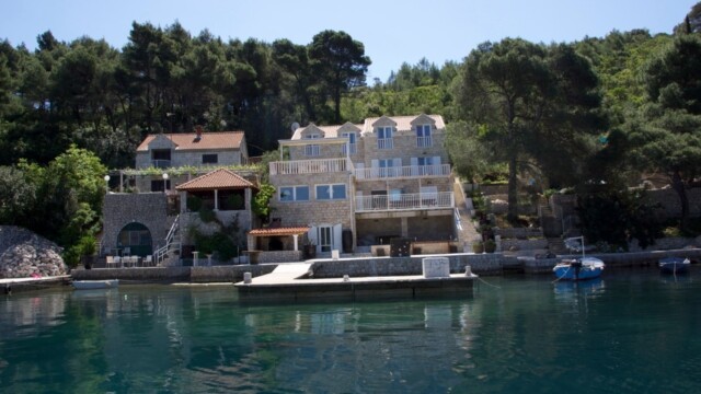 Seafront Villa for sale with a Pier Ston Peljesac