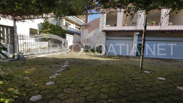 Beachfront house for sale Primosten Sibenik area Croatia