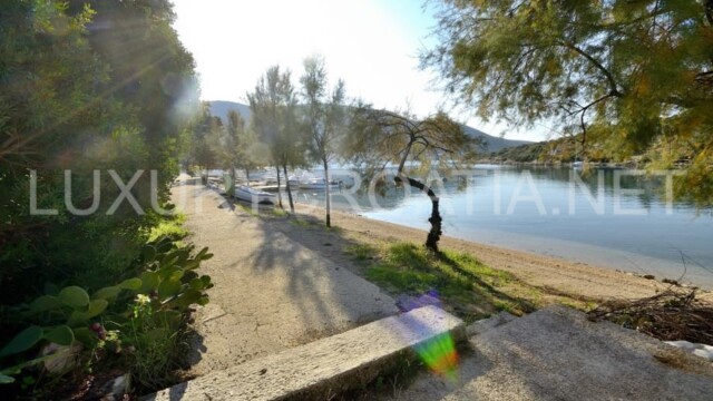 Beachfront house for sale Primosten Sibenik area Croatia