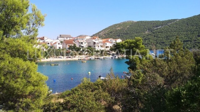 Beachfront house for sale Primosten Sibenik area Croatia