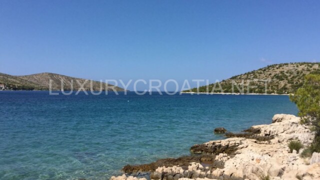 Beachfront house for sale Primosten Sibenik area Croatia