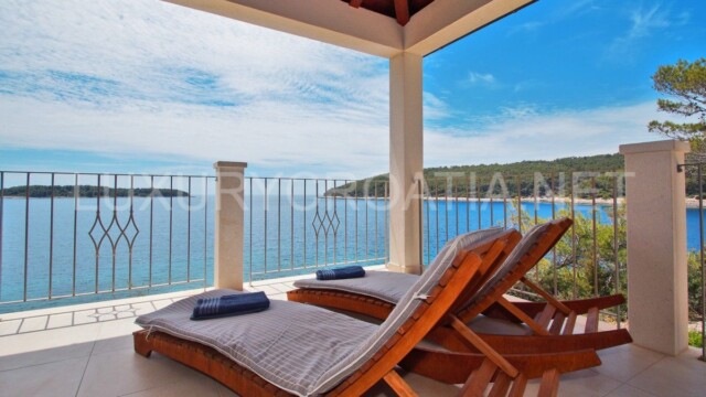 Frontline villa for sale directly on the beach island Korcula
