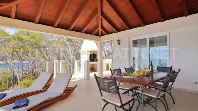 Frontline villa for sale directly on the beach island Korcula
