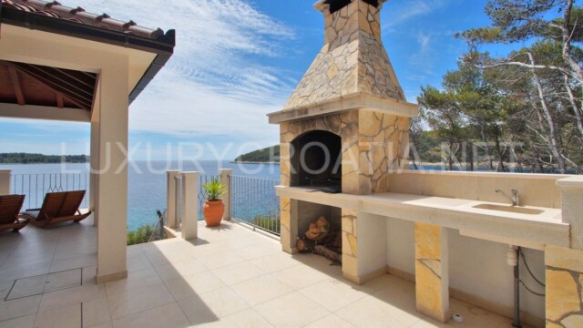 Frontline villa for sale directly on the beach island Korcula