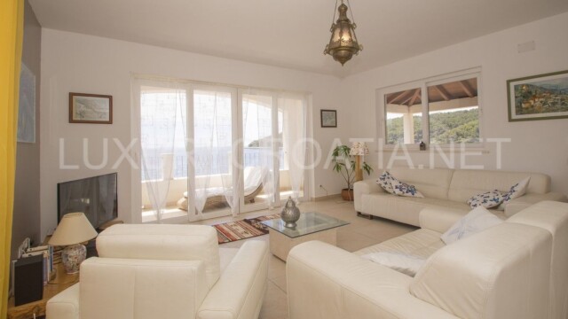 Frontline villa for sale directly on the beach island Korcula