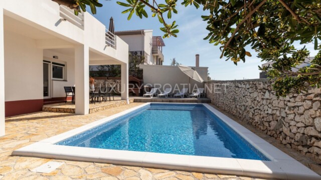 Seafront house with pool for sale Zadar area Croatia