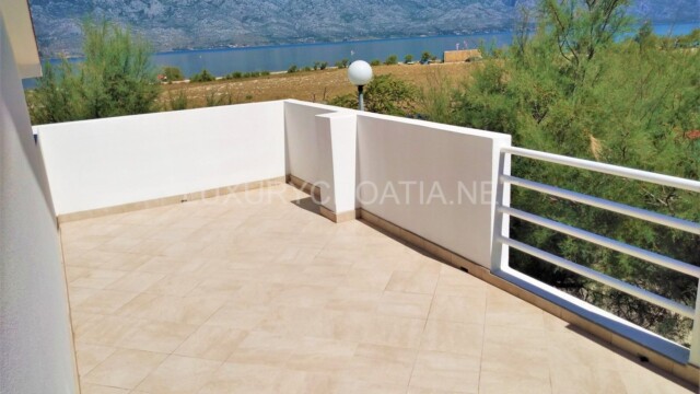 Seafront house with pool for sale Zadar area Croatia