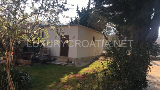 Beach front house for sale Novigrad area Zadar Croatia