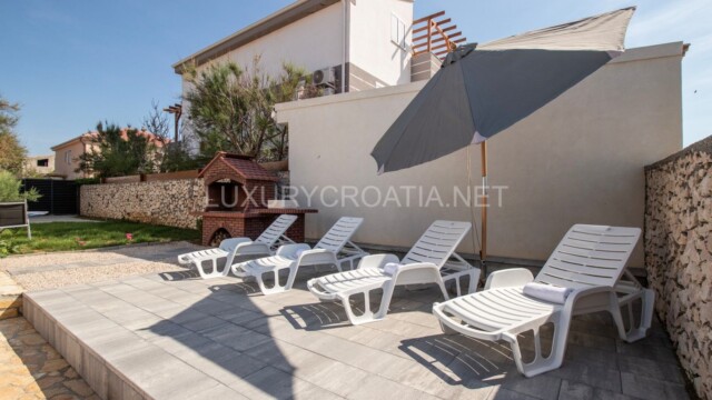 Buy Seafront Pool House in Croatia Zadar Area