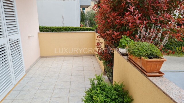Town house with 4 apartments for sale Zadar Croatia