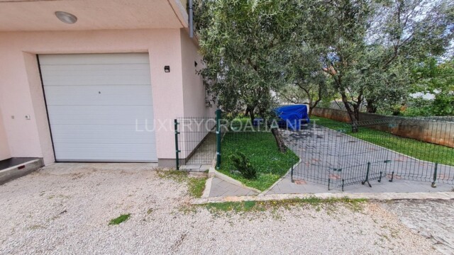 Town house with 4 apartments for sale Zadar Croatia